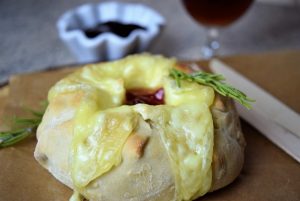 Camembert im Brotteig
