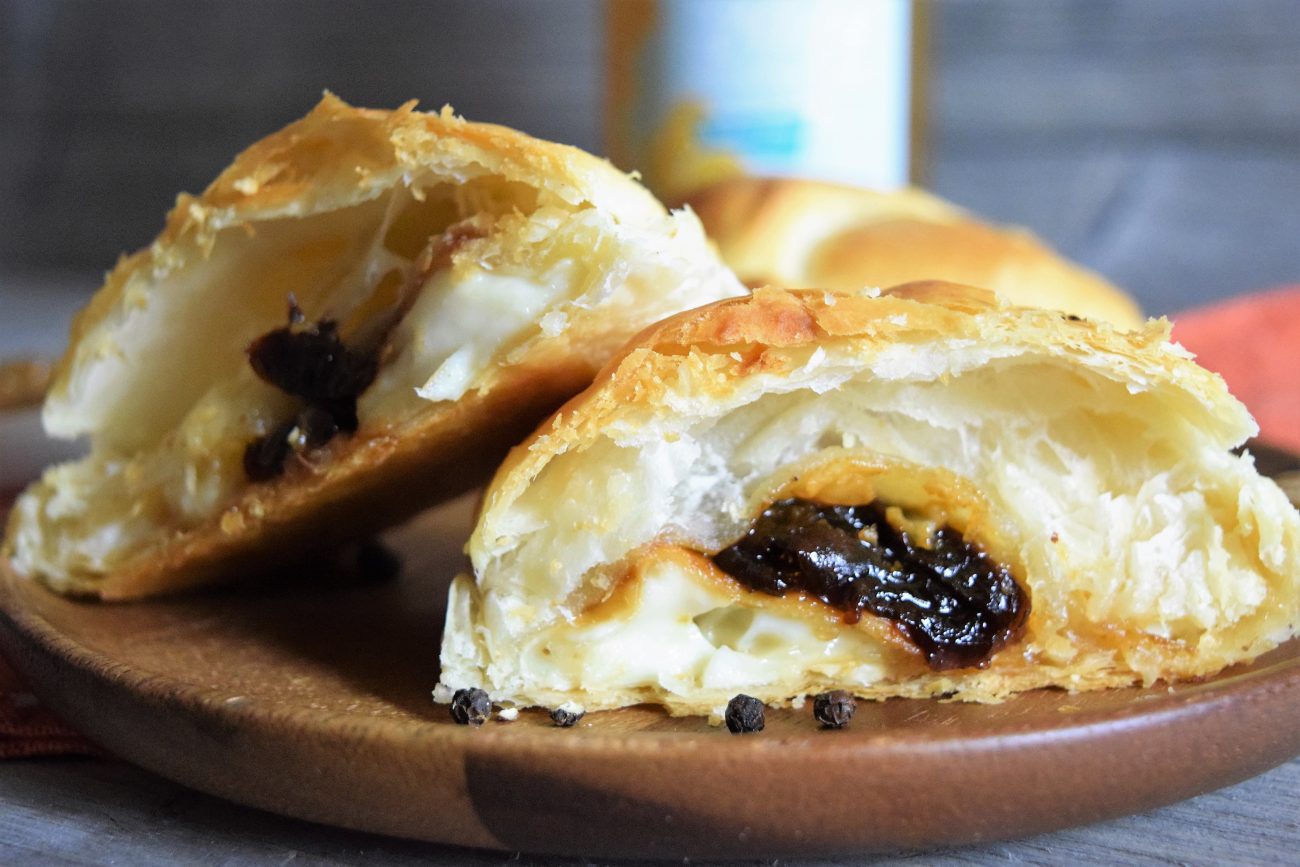 Ziegenkäsetaschen mit Inge und Pflaumen-Tapenade