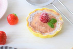 Holländische Muttertagstörtchen, Zitronen-Mandelkekse und ein Blütenmeer