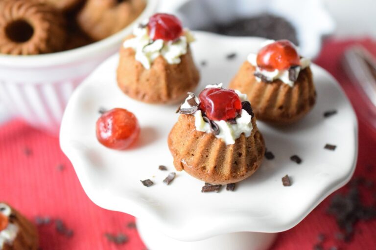Mini-Gugel Schwarzwälderkirsch