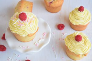 Himbeer-Kokos-Cupcakes
