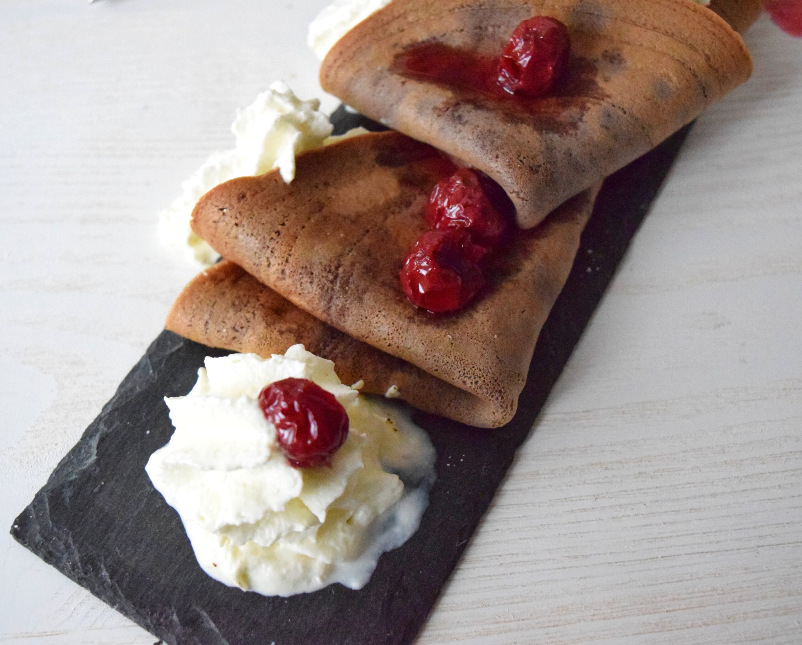 Schokoladen-Crêpes Schwarzwälder Art