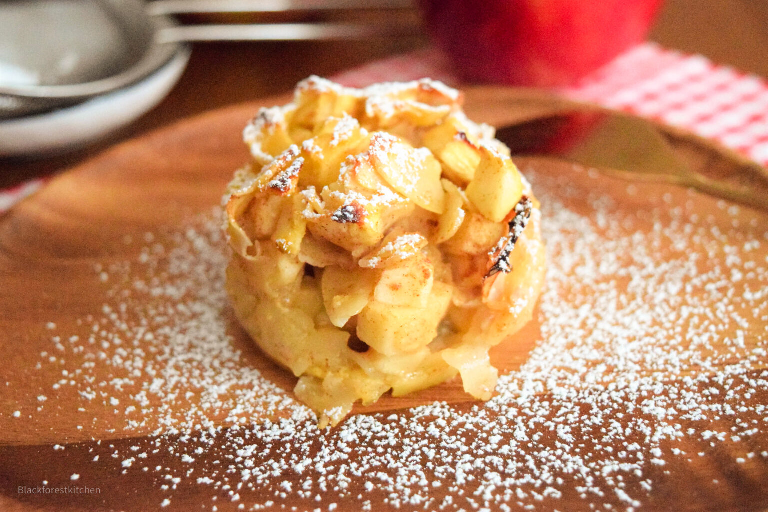 Apfelstrudel Muffins | Blackforestkitchenblog