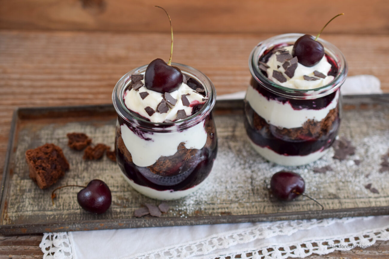 Schwarzwälder Kirschdessert im Glas | Blackforestkitchenblog