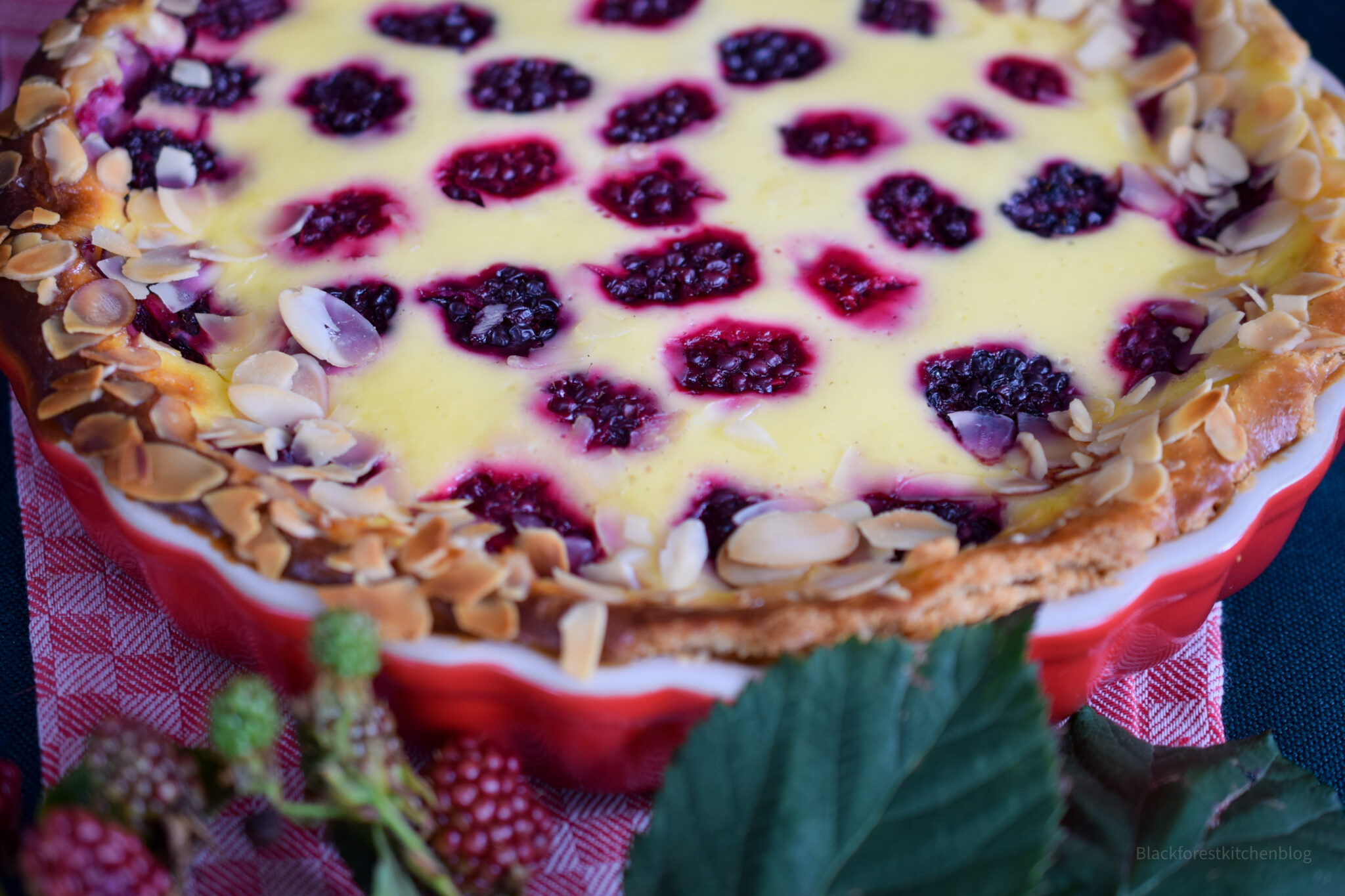 Mandeltarte mit Brombeeren | Blackforestkitchenblog