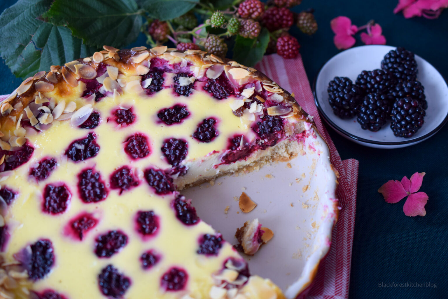 Mandeltarte mit Brombeeren | Blackforestkitchenblog