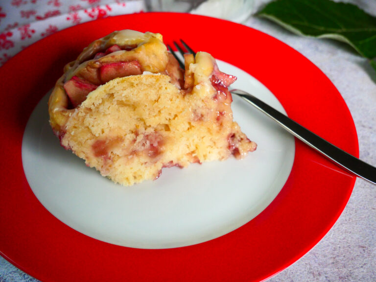 Apfel-Brombeer Rosenkuchen | Blackforestkitchenblog