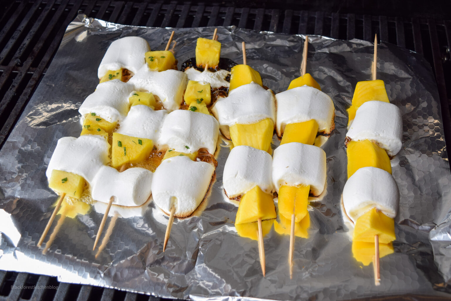 Plätzchen und Obstspieße vom Grill | Blackforestkitchenblog