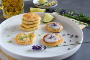 Plätzchen und Obstspieße vom Grill