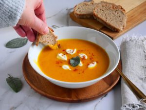 Kürbis-Orangen-Suppe