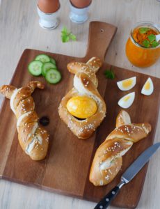 Laugenhasen und ein Karottenaufstrich