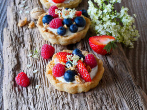 Törtchen mit Mascarponecreme und Beeren
