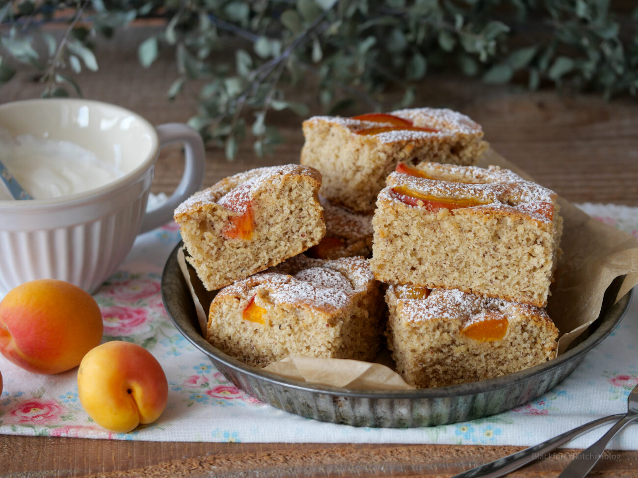 Aprikosenkuchen vom Blech