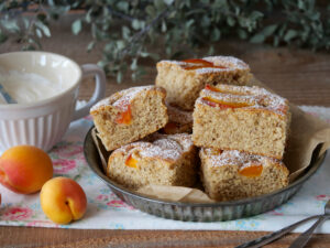 Aprikosenkuchen vom Blech