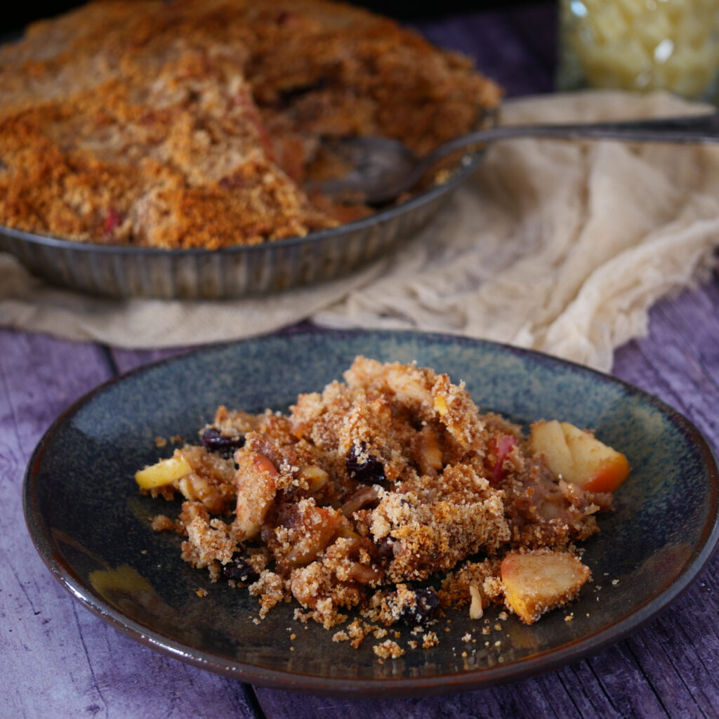 Apfel Brown Betty mit Cranberrys