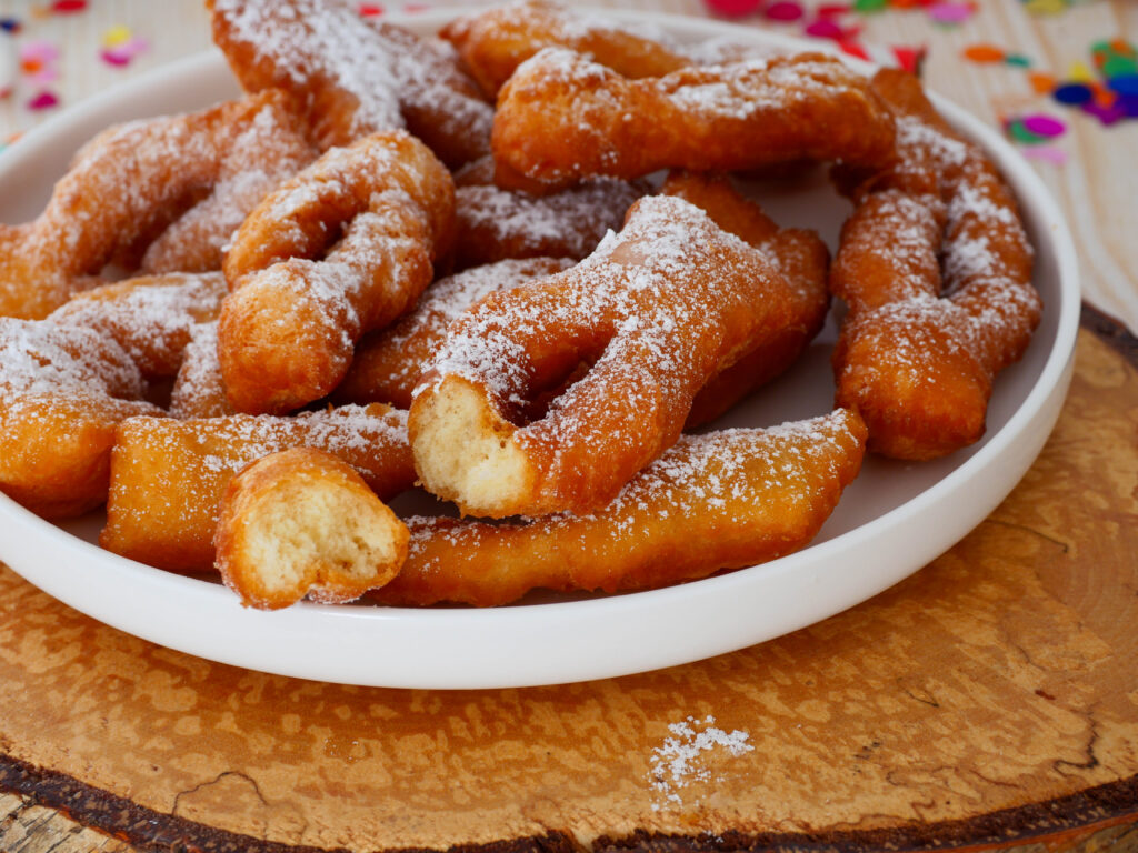 Schneeschlaufen (Schürzkuchen)