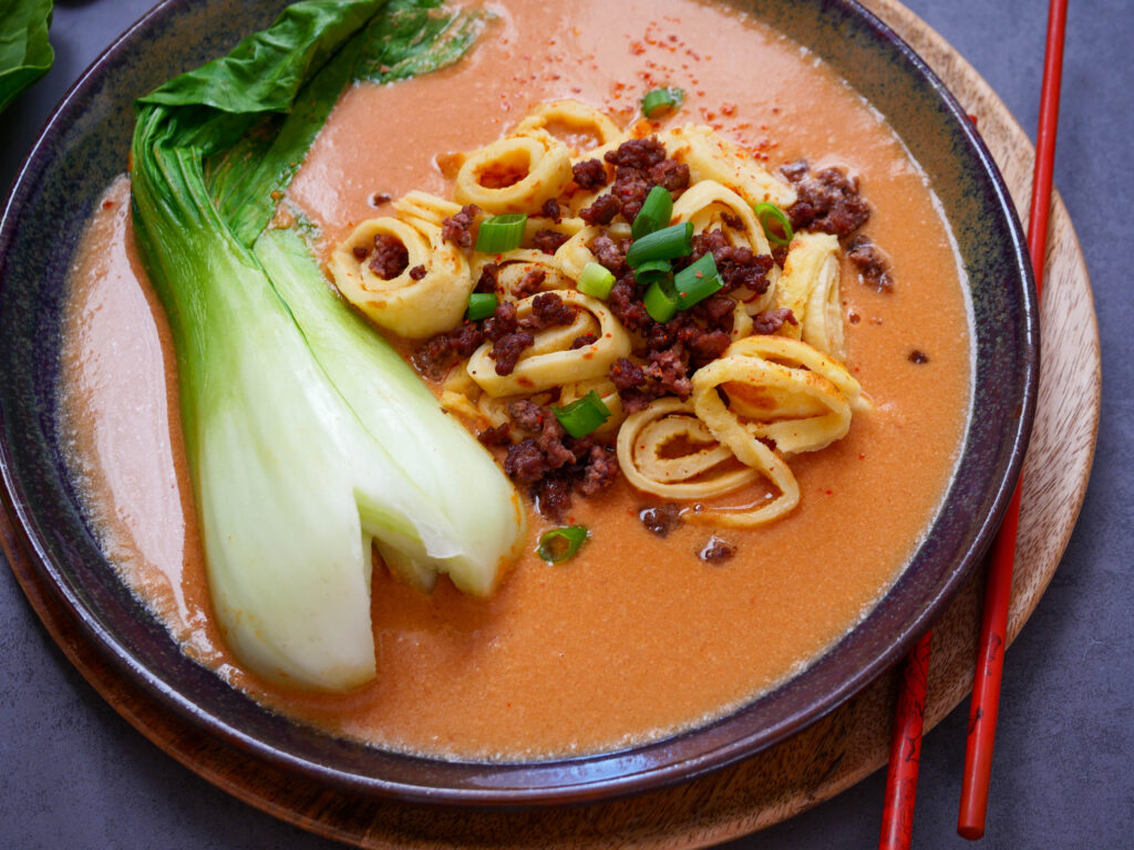 Tan Tan Men Ramensuppe mit Flädle