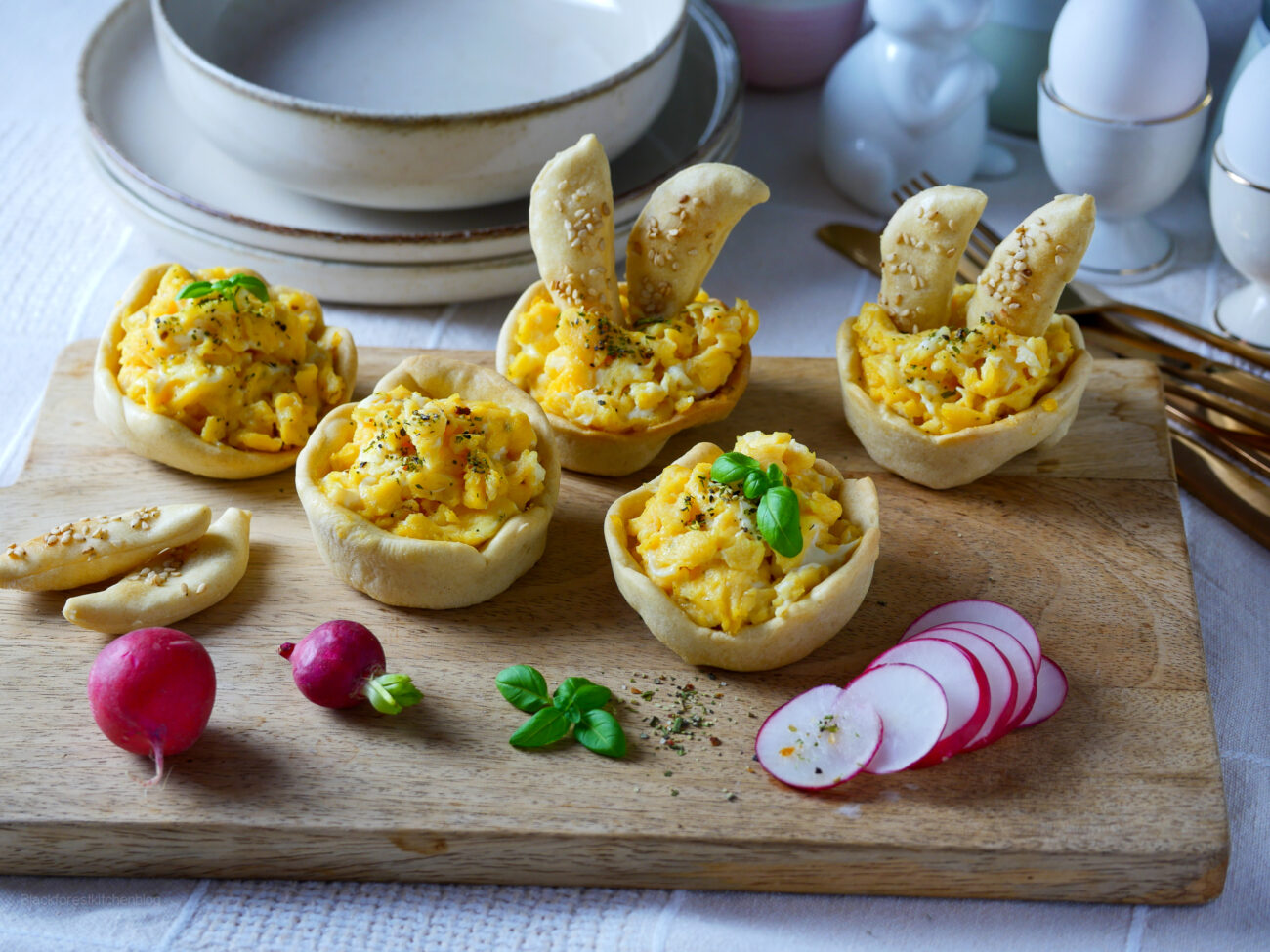 Rührei im Körbchen