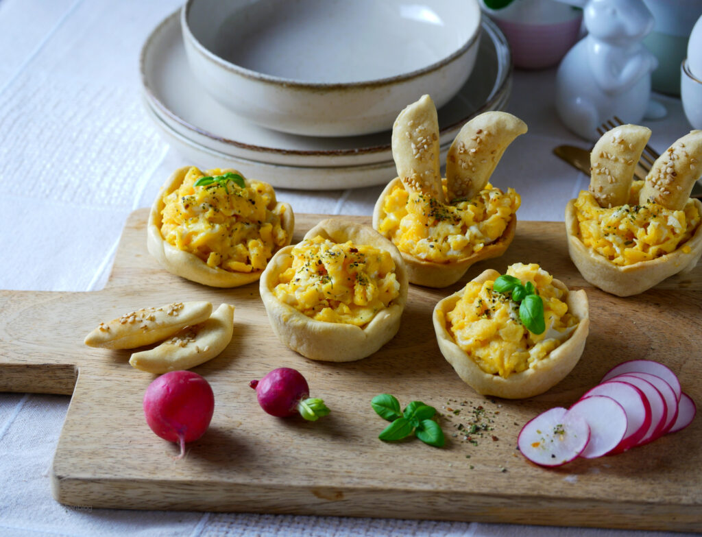 Rührei im Körbchen