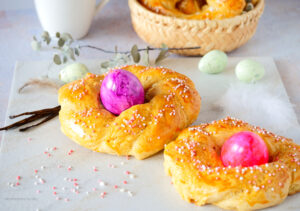 Oster Hefekränze mit Vanille