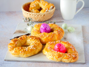 Oster Hefekränze mit Vanille
