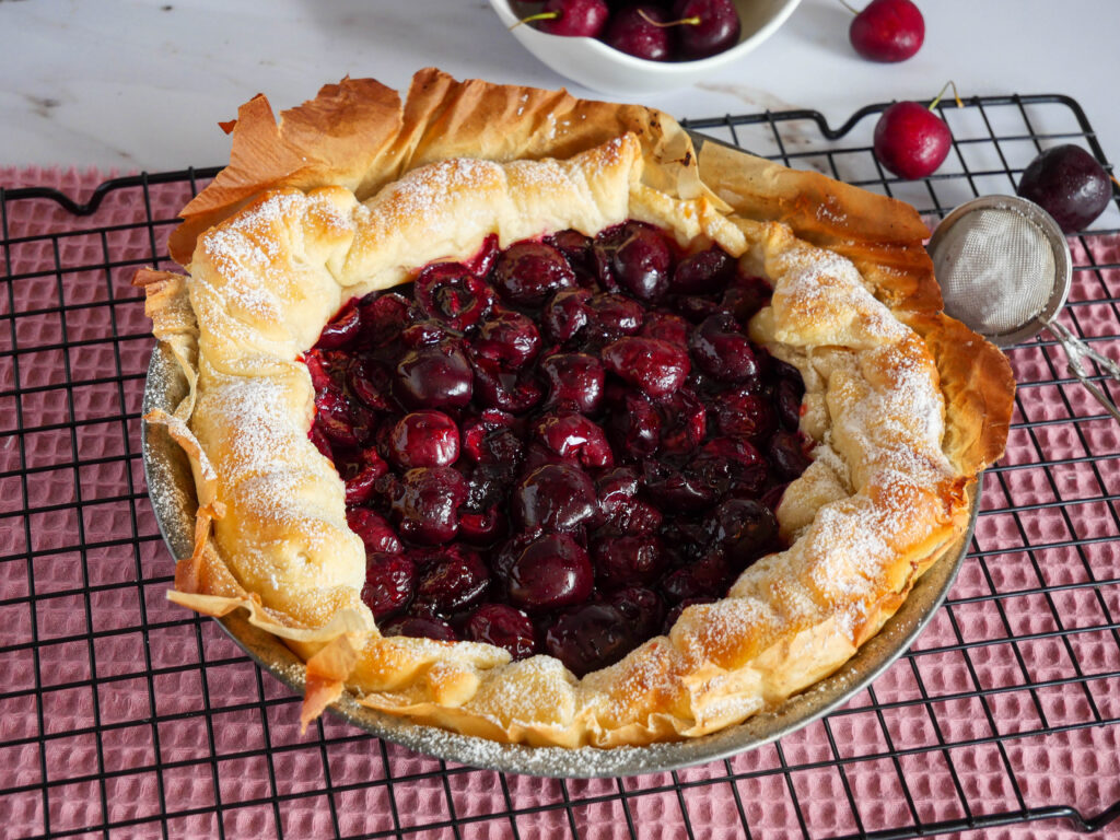 Galette mit Amaretto-Kirschen