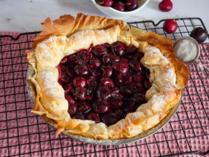 Galette mit Amaretto-Kirschen