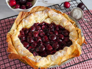 Galette mit Amaretto-Kirschen