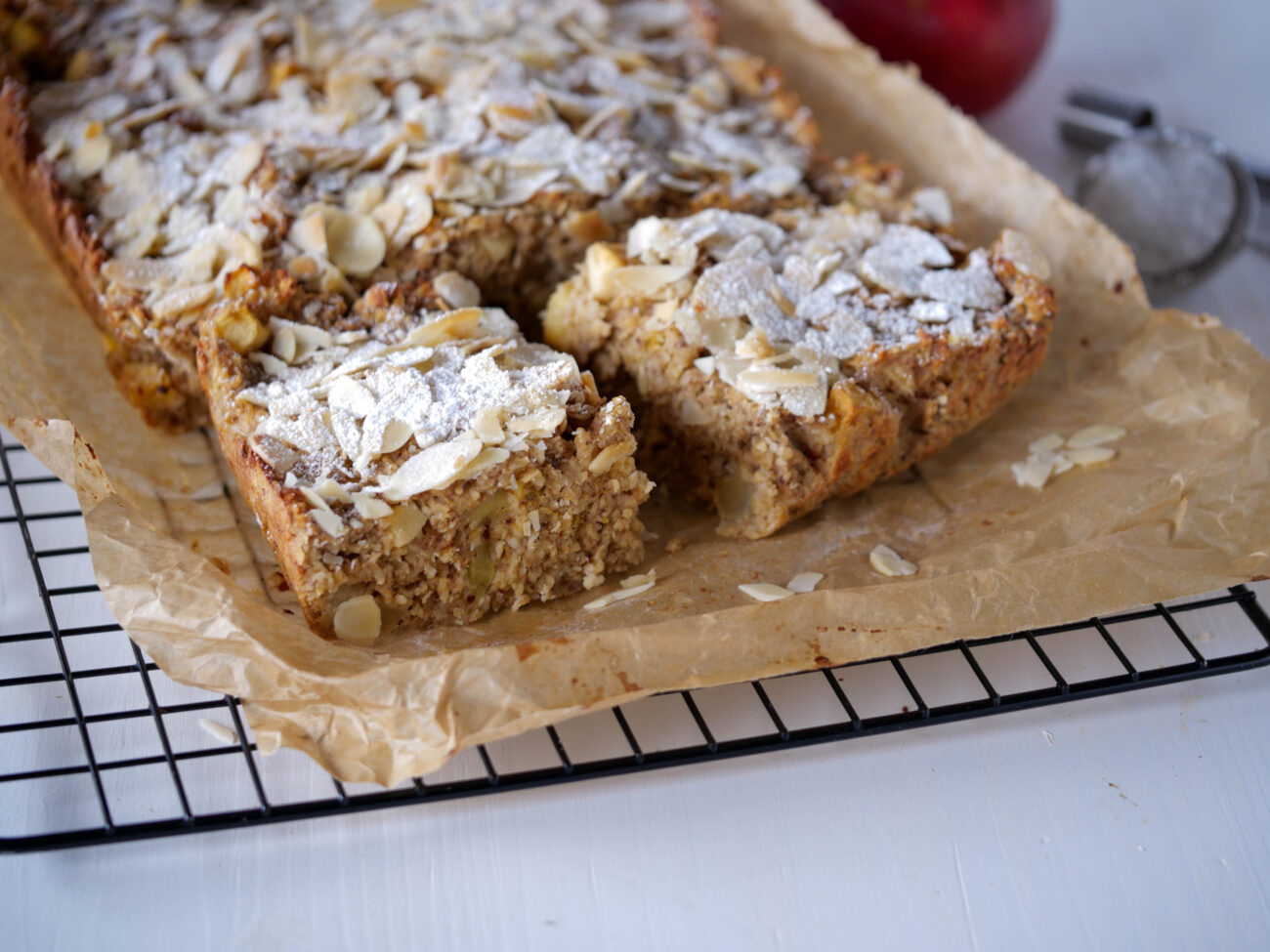 Saftiger Apfelmuskuchen