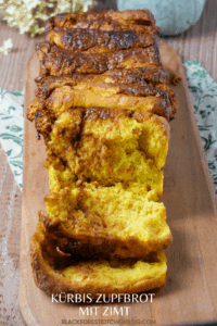 Kürbis-Zupfbrot mit Zimt