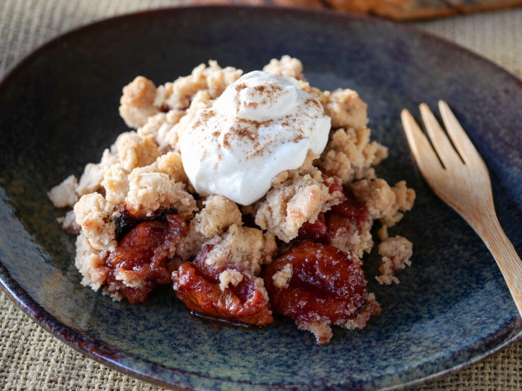 Winter Crumble mit Glühweinfrüchten
