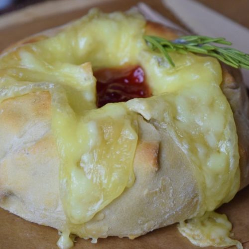 Camembert im Brotteig