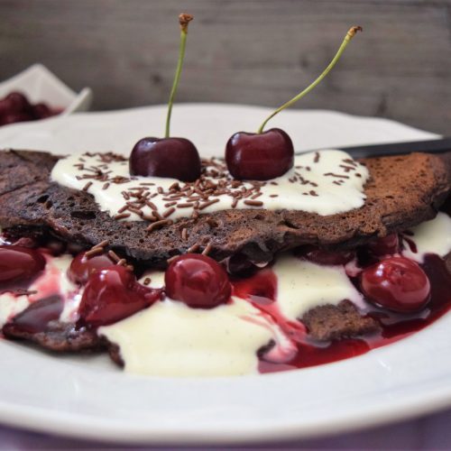 Schokoladenpfannkuchen Schwarzwälder-Art